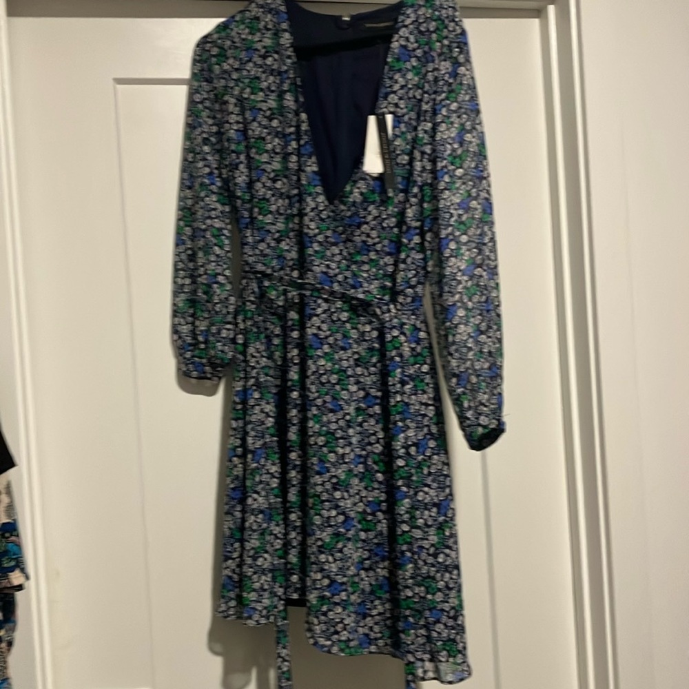 Banana Republic NWT beautiful print wrap dress
